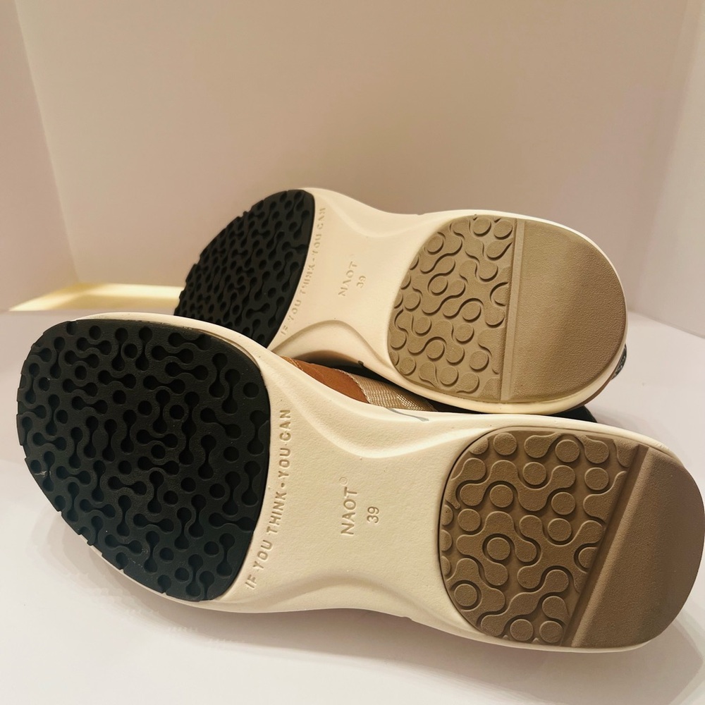 NEW NAOT women's odyssey sandal in arizona tan/latte brown/soft ivory sz 8/39 - Picture 5 of 5